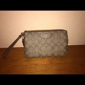 NEW WITH TAGS LARGE BROWN DOUBLE ZIP COACH WALLET